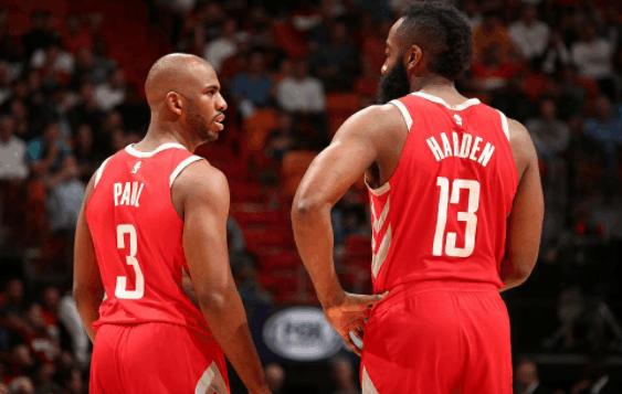 他在中场起 他在中场起