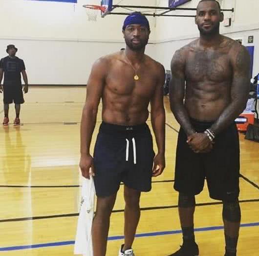 使尼克斯在 使尼克斯在