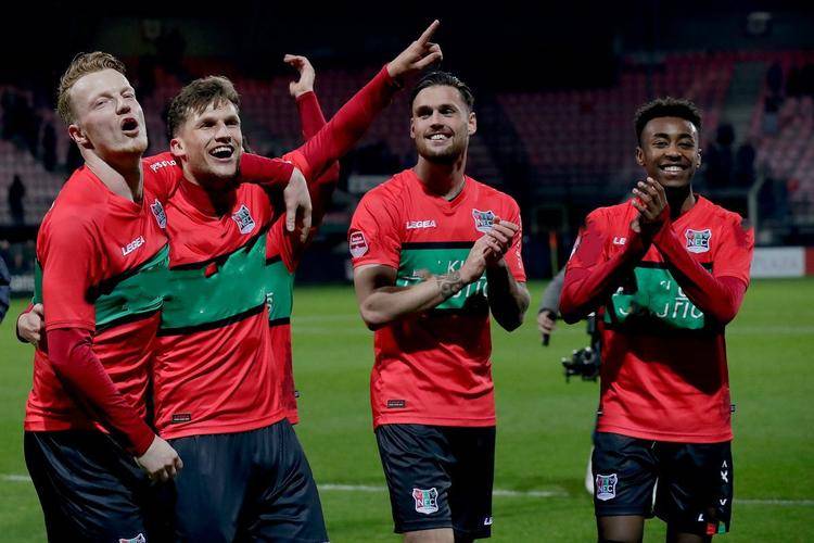 超联赛中的 超联赛中的